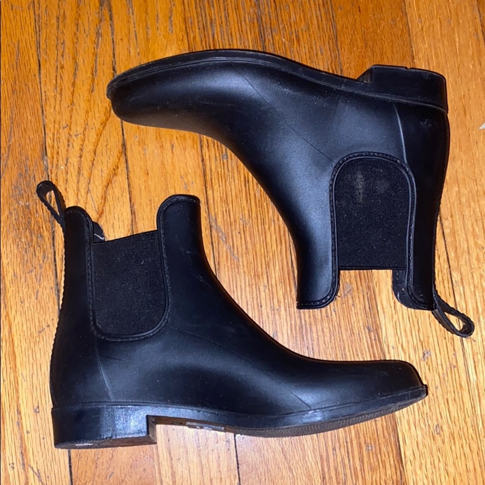 Black ankle boots